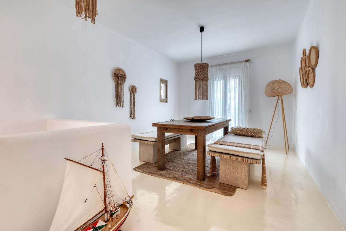 Amalgam Homes Paros