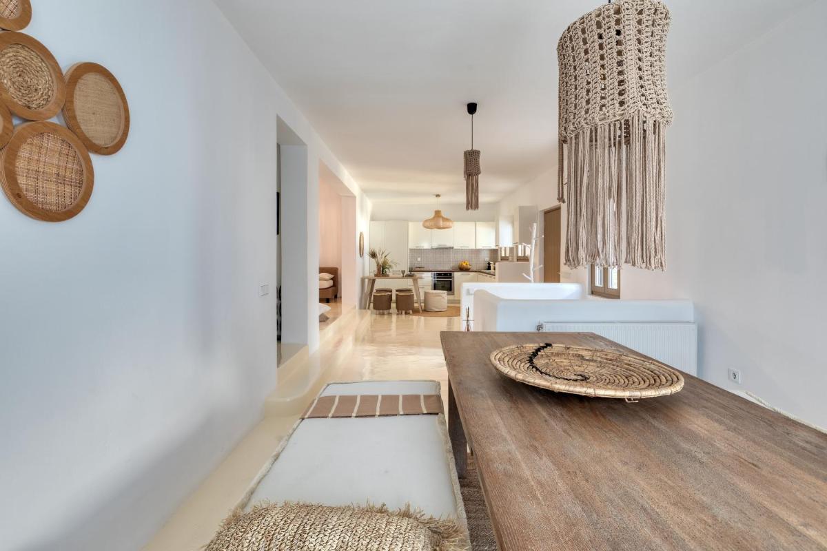Amalgam Homes Paros