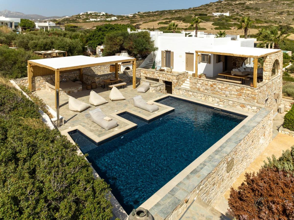 Amalgam Homes Paros