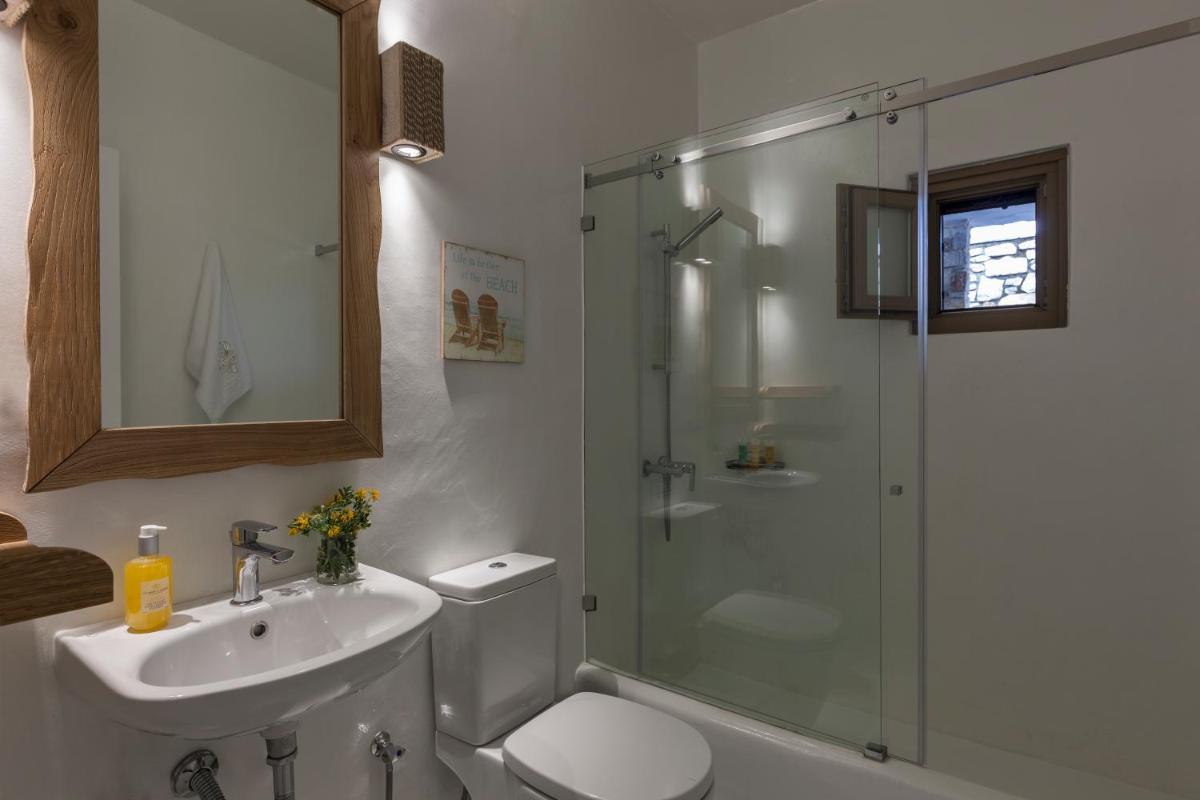 Amalgam Homes Paros