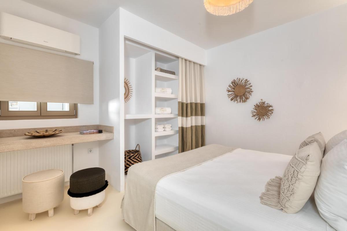 Amalgam Homes Paros