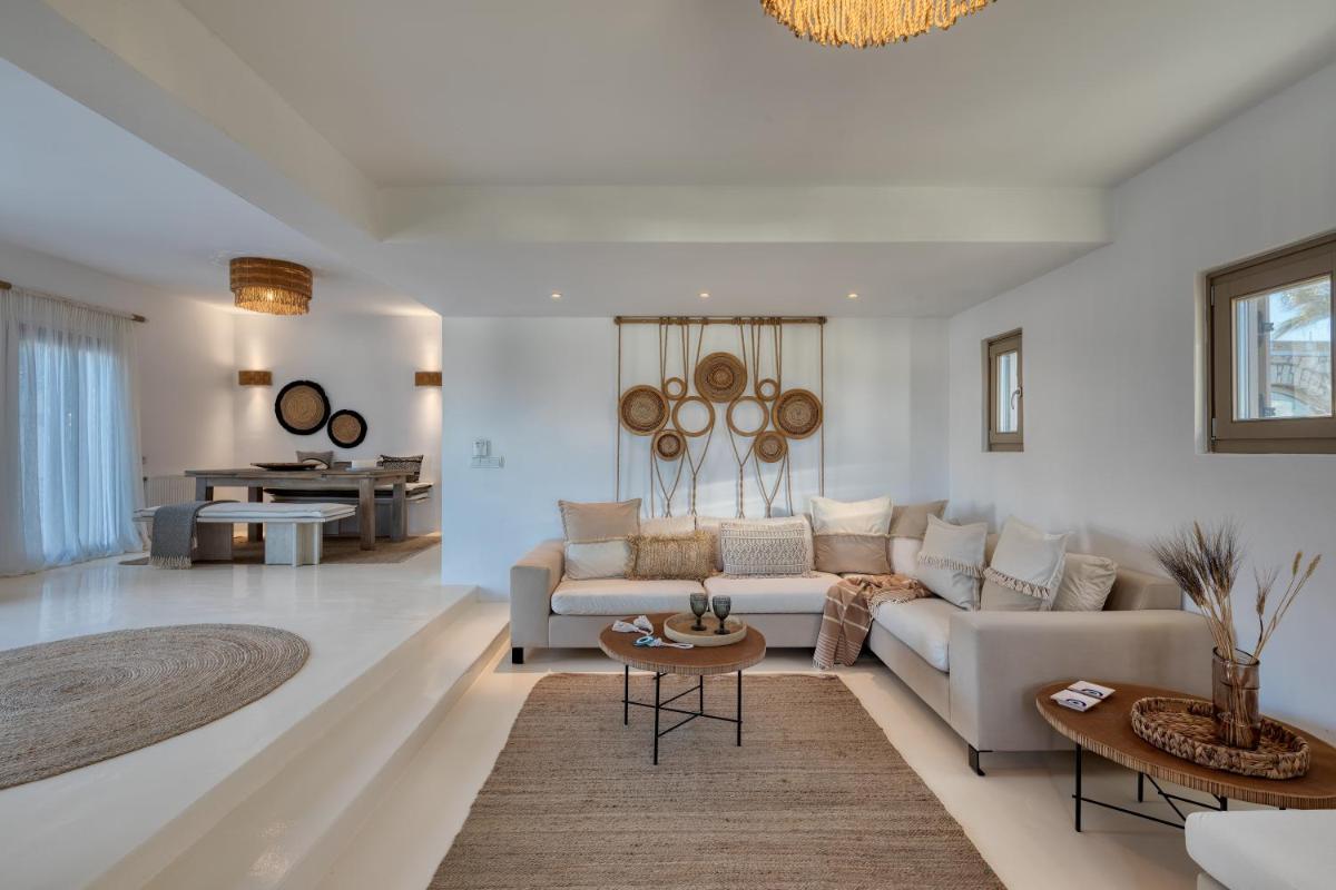 Amalgam Homes Paros