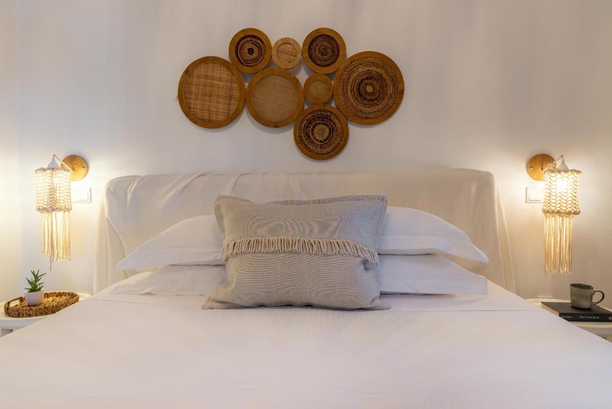 Amalgam Homes Paros