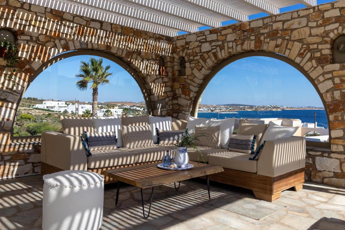 Amalgam Homes Paros
