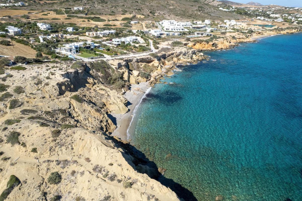 Amalgam Homes Paros
