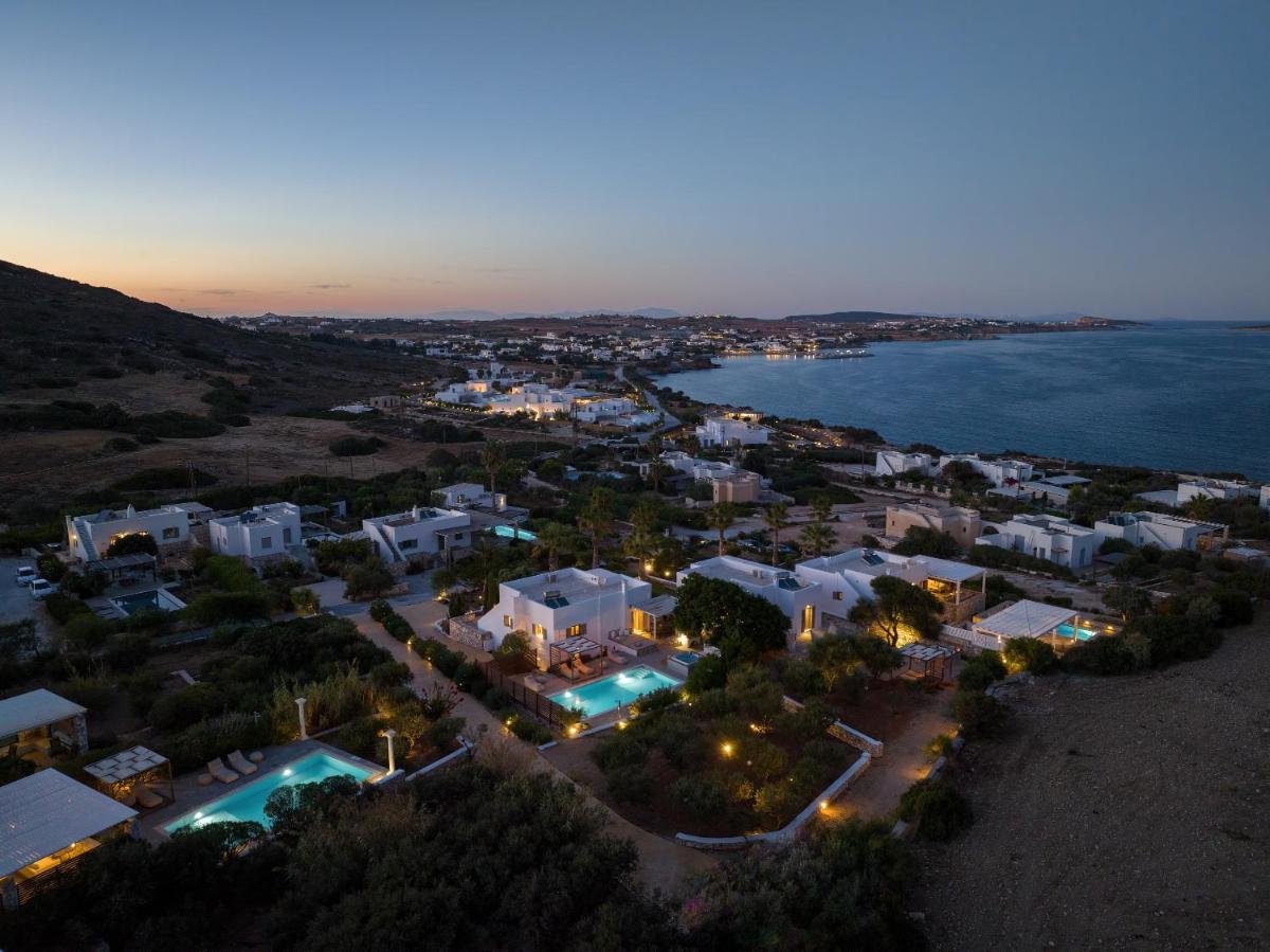 Amalgam Homes Paros