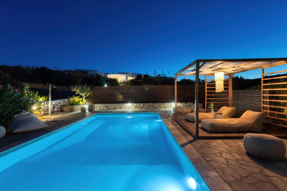 Amalgam Homes Paros