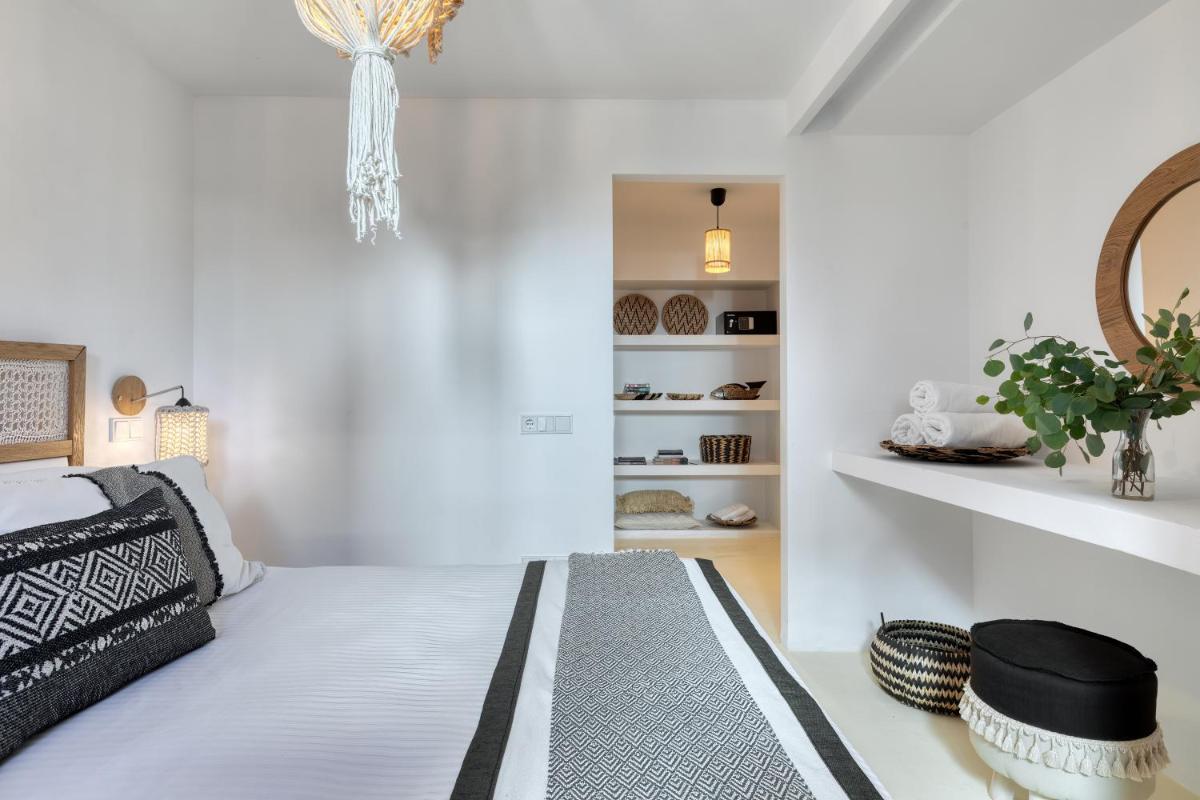 Amalgam Homes Paros