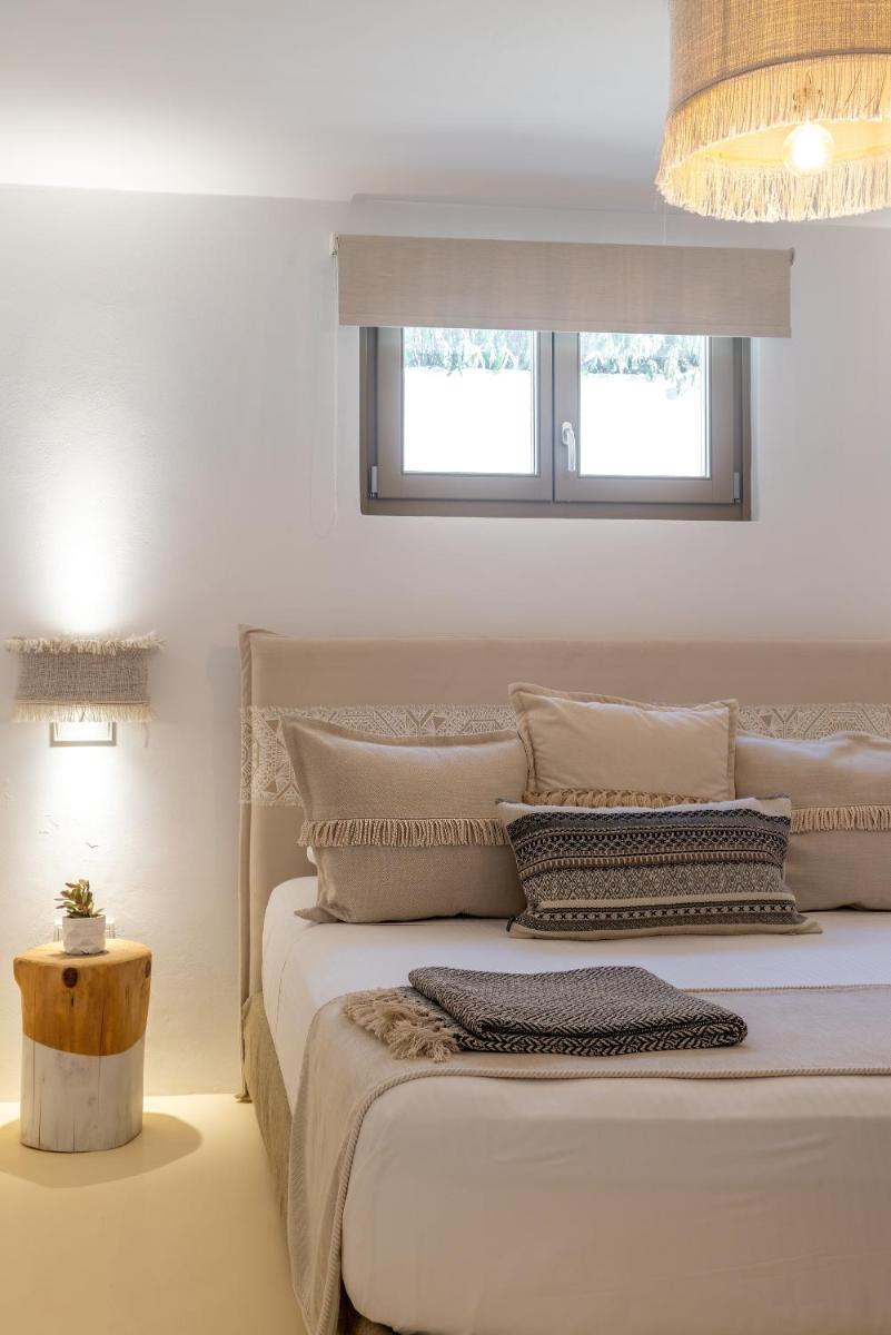 Amalgam Homes Paros