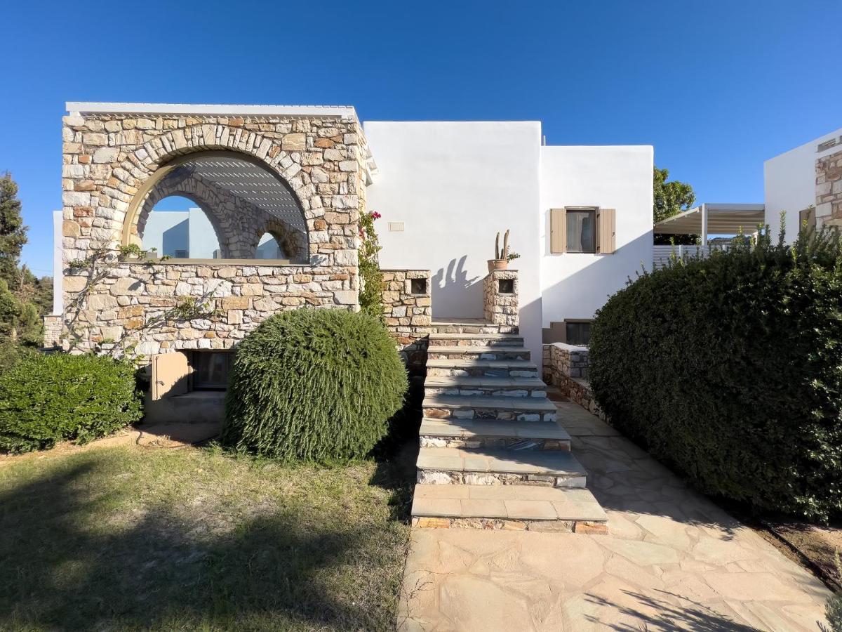 Amalgam Homes Paros