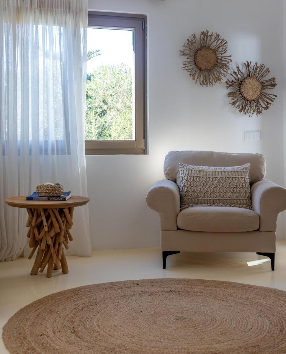 Amalgam Homes Paros