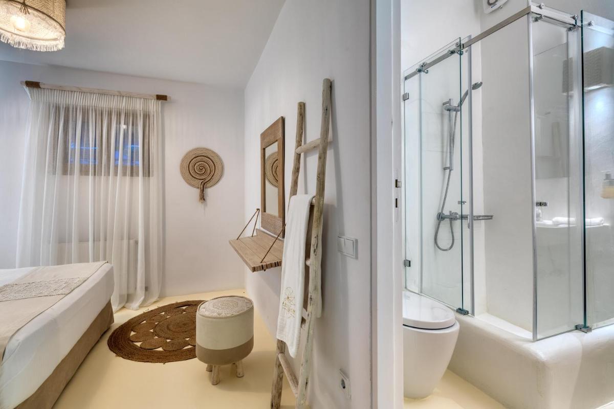 Amalgam Homes Paros