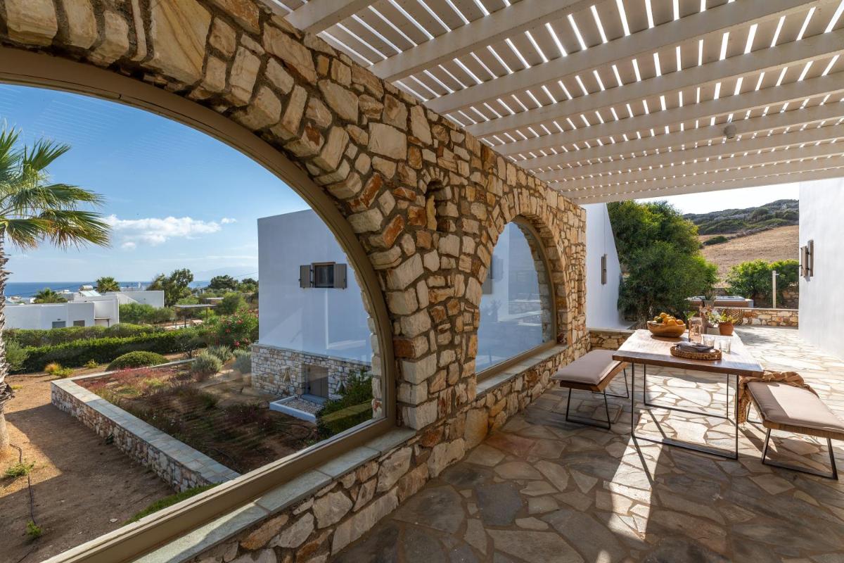 Amalgam Homes Paros
