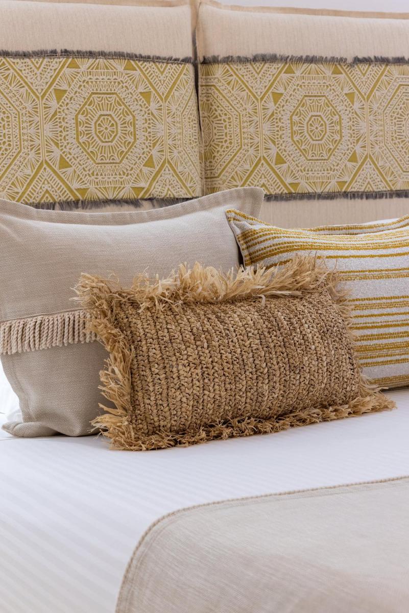 Amalgam Homes Paros