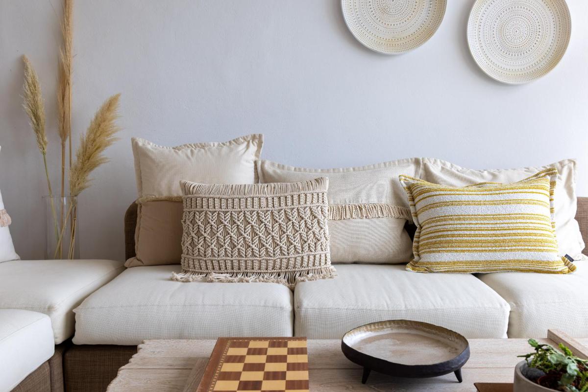 Amalgam Homes Paros