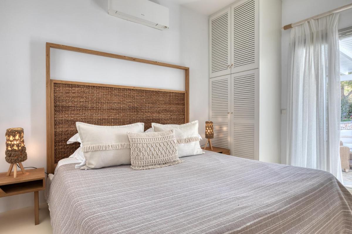 Amalgam Homes Paros