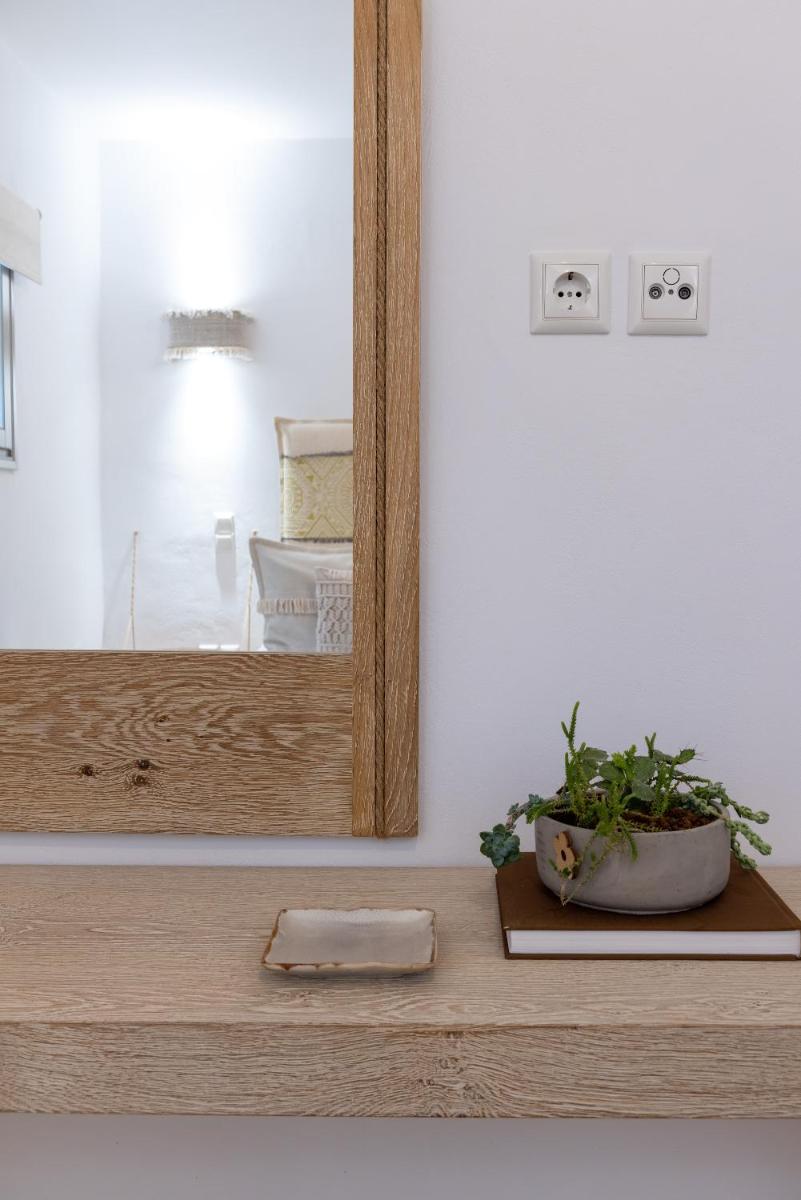 Amalgam Homes Paros