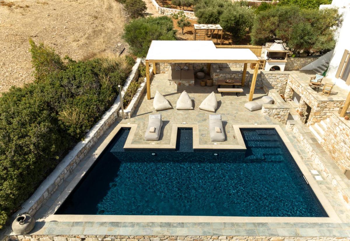 Amalgam Homes Paros