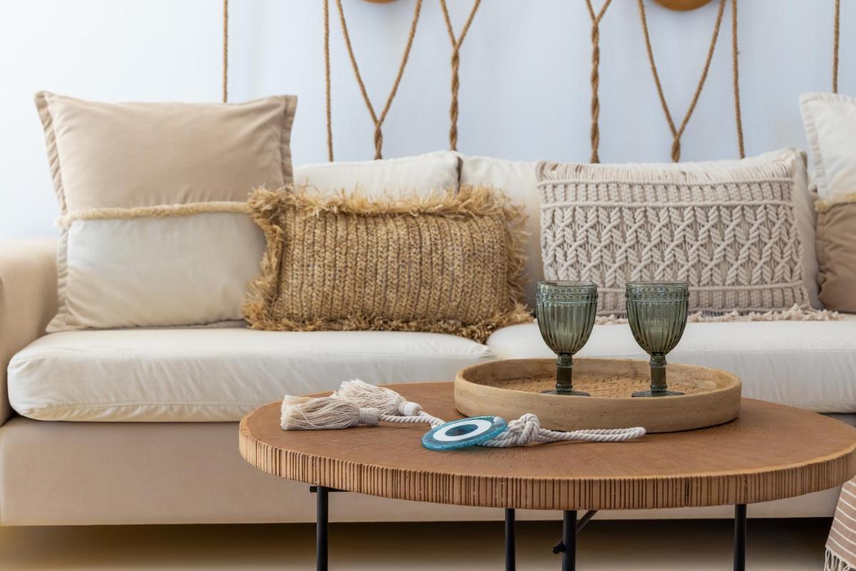 Amalgam Homes Paros