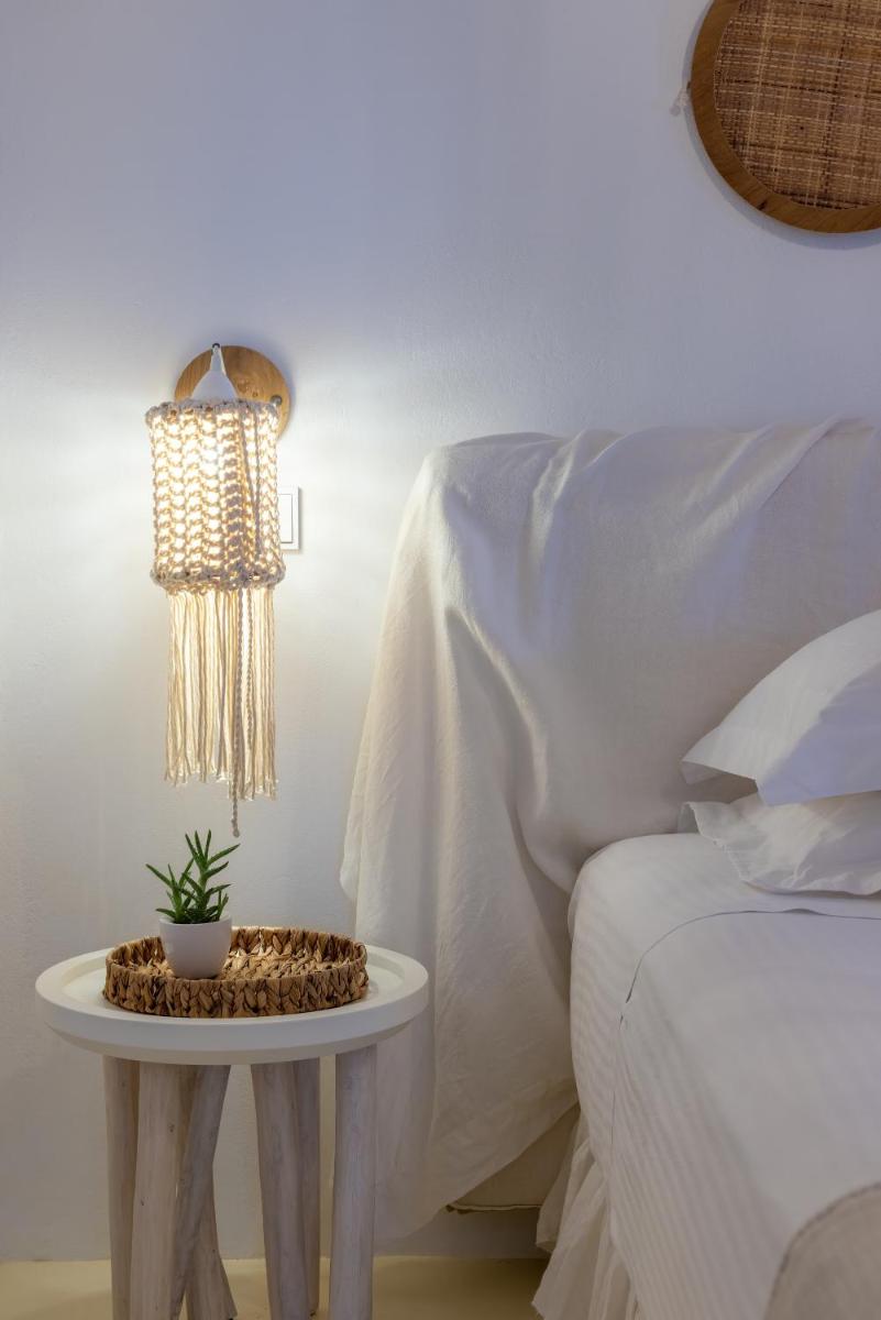 Amalgam Homes Paros