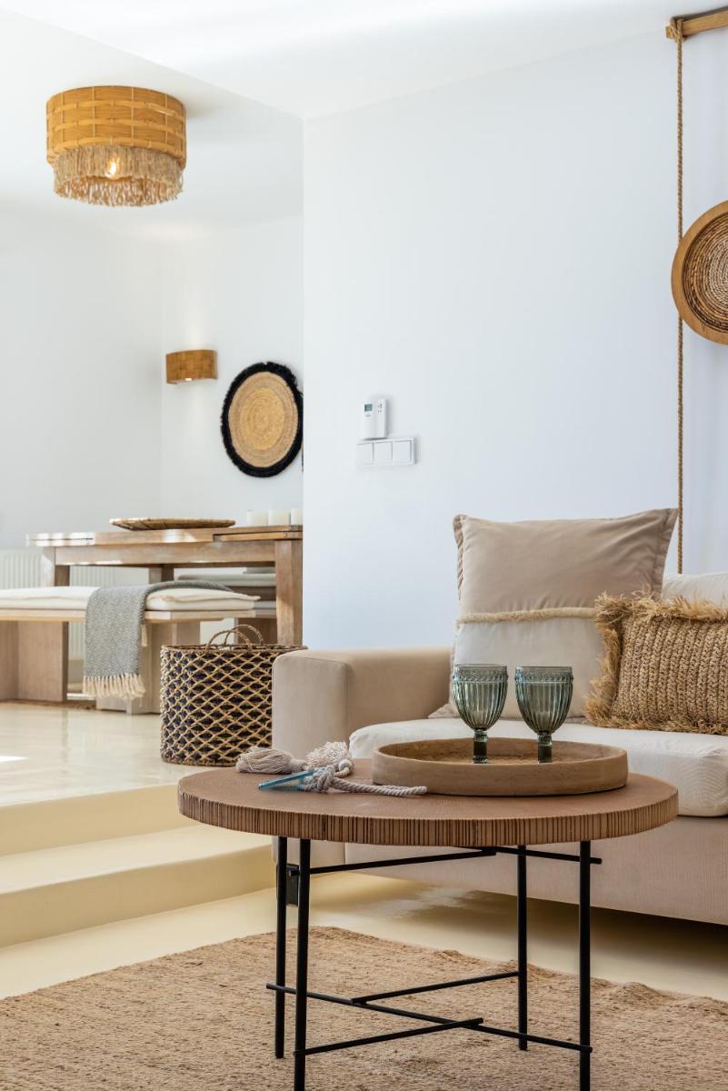 Amalgam Homes Paros