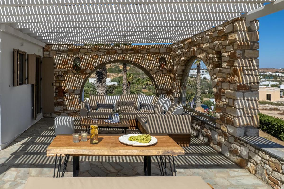Amalgam Homes Paros
