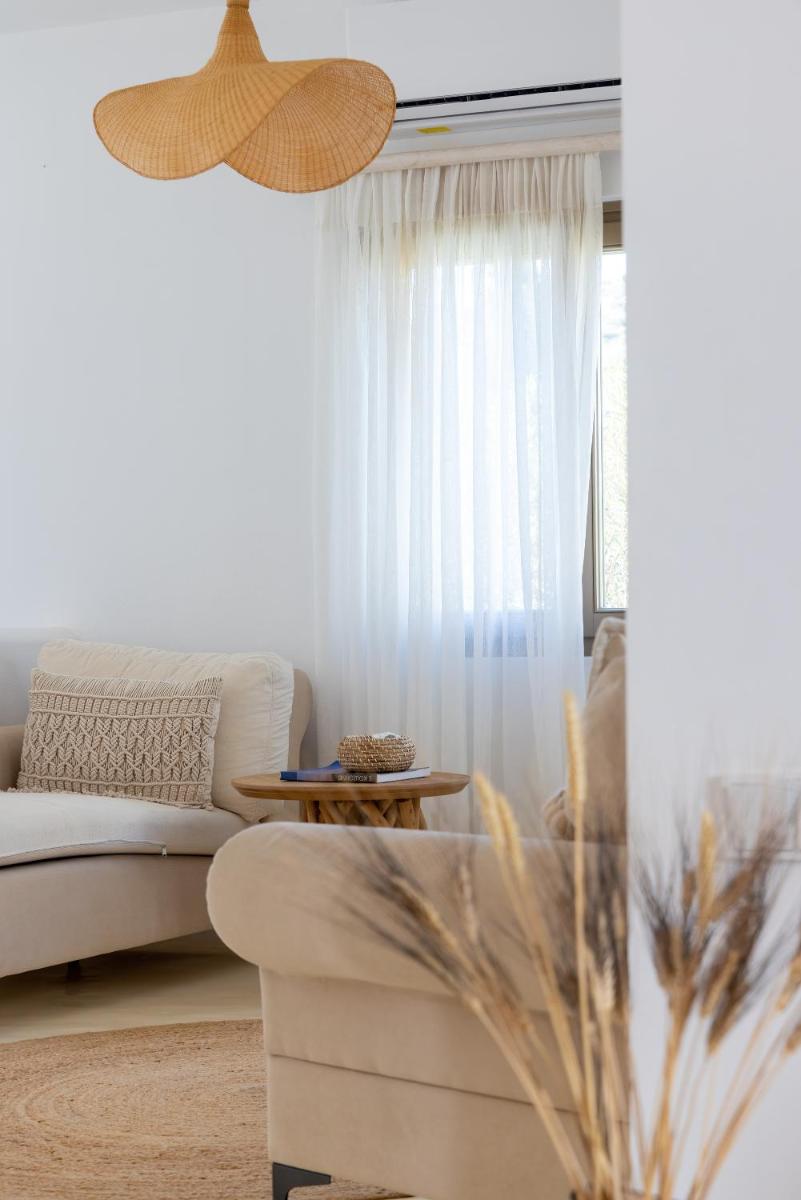 Amalgam Homes Paros