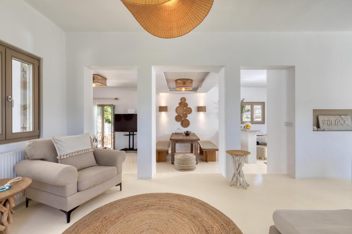 Amalgam Homes Paros