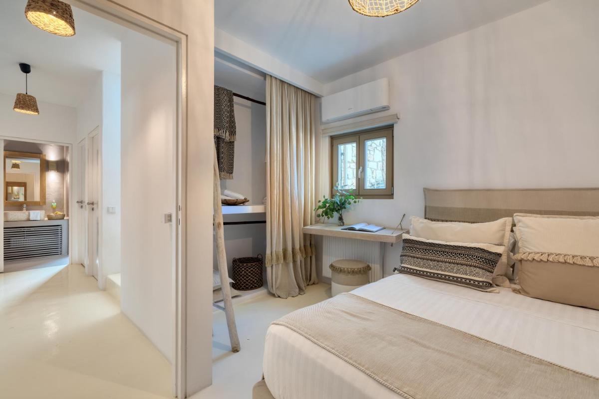 Amalgam Homes Paros
