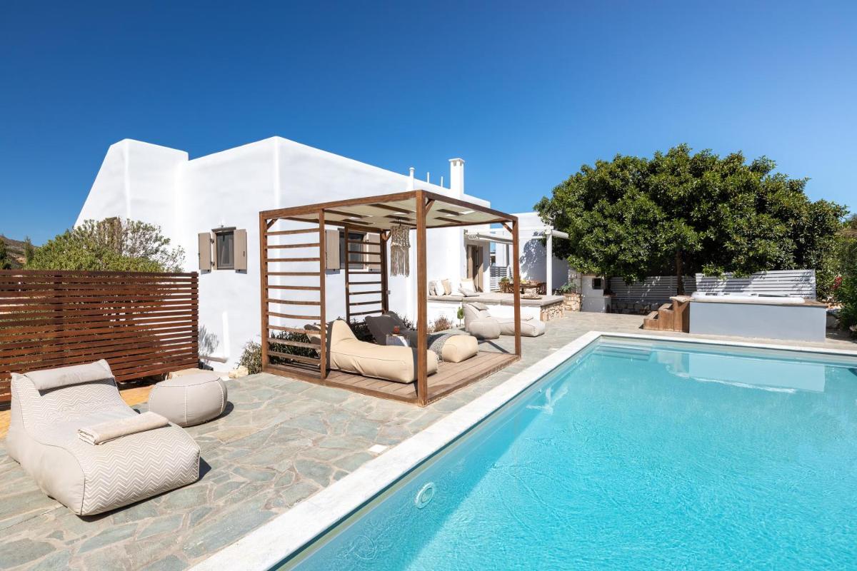 Amalgam Homes Paros