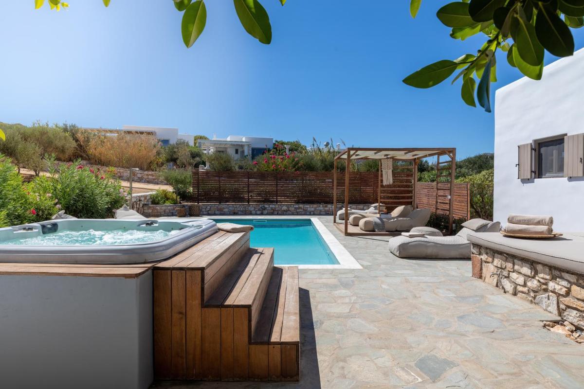 Amalgam Homes Paros