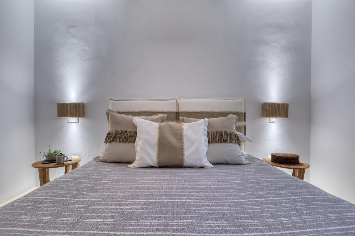 Amalgam Homes Paros