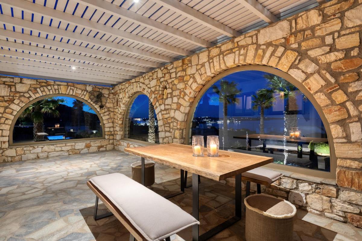 Amalgam Homes Paros