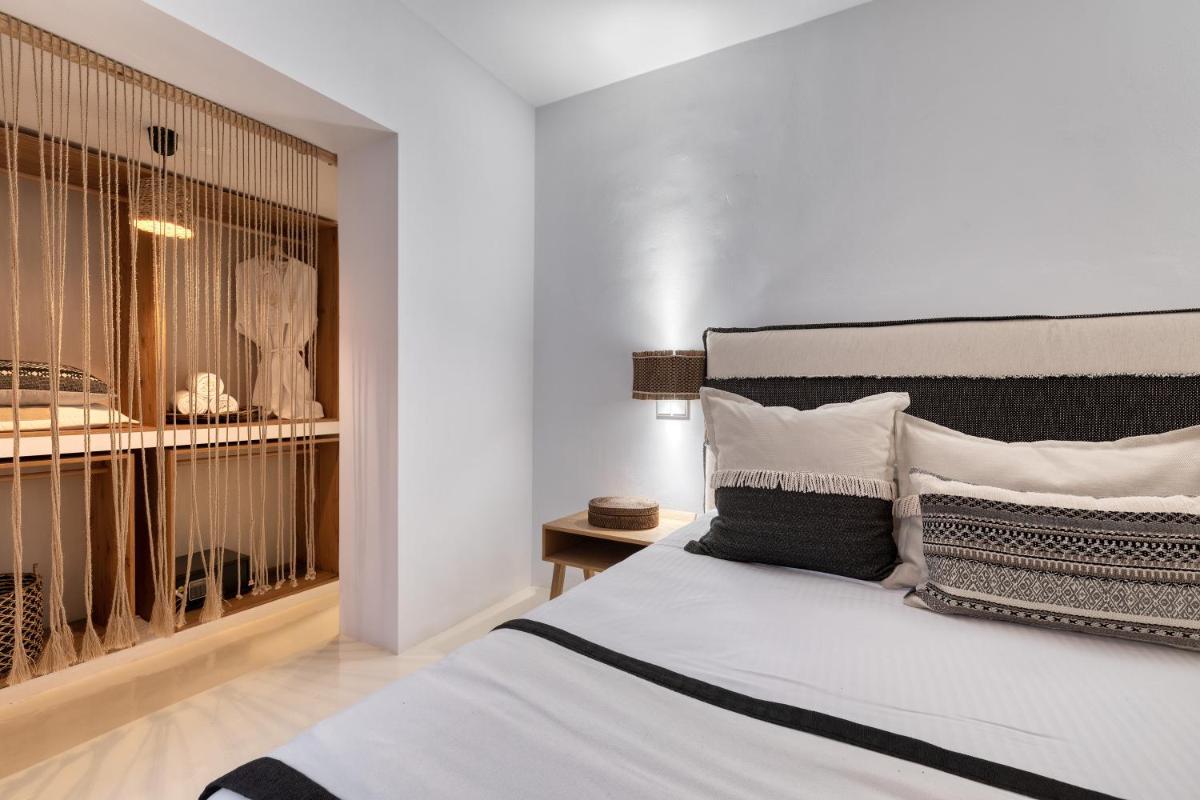 Amalgam Homes Paros