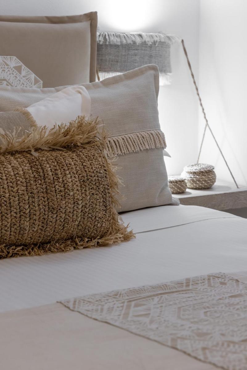 Amalgam Homes Paros
