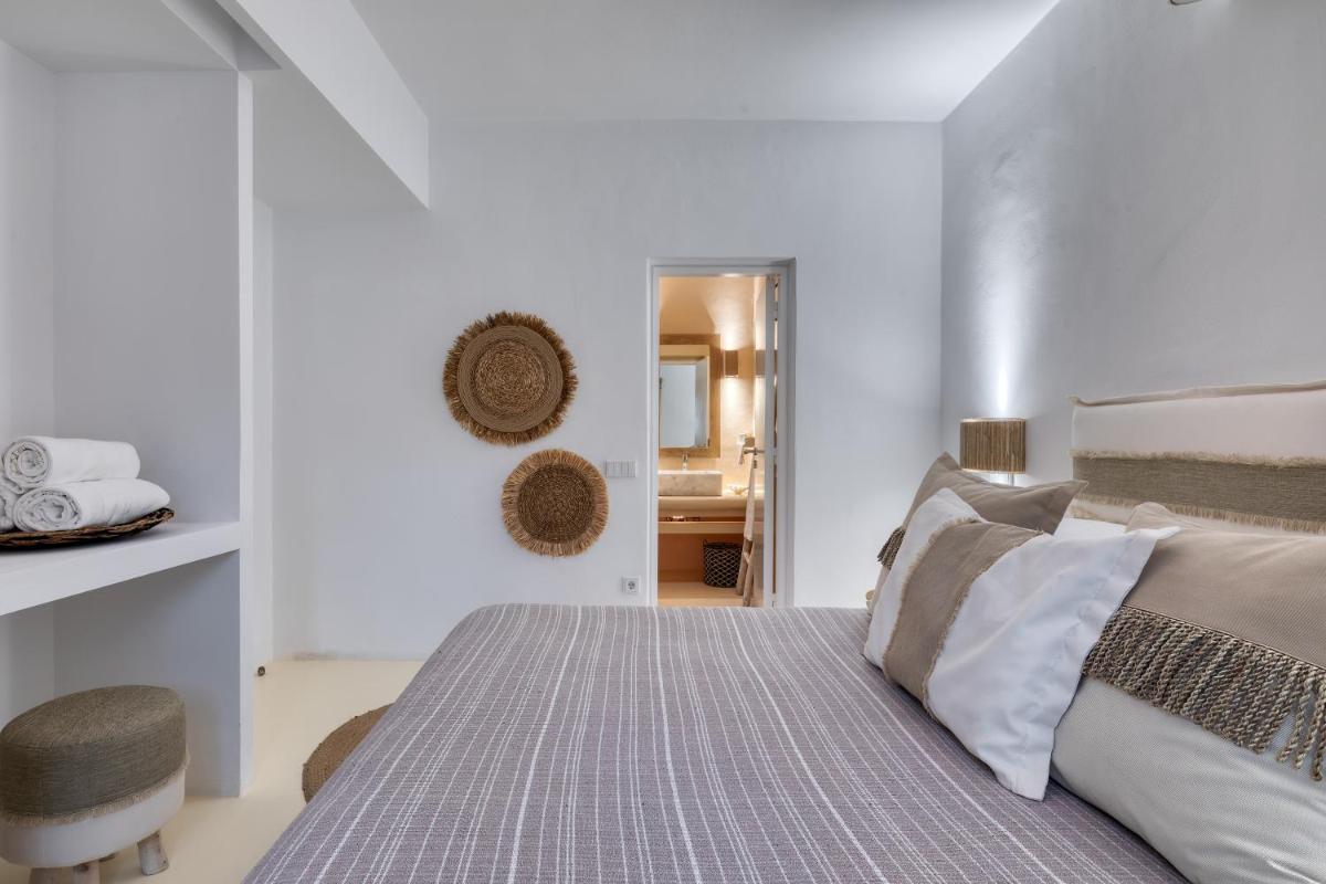 Amalgam Homes Paros