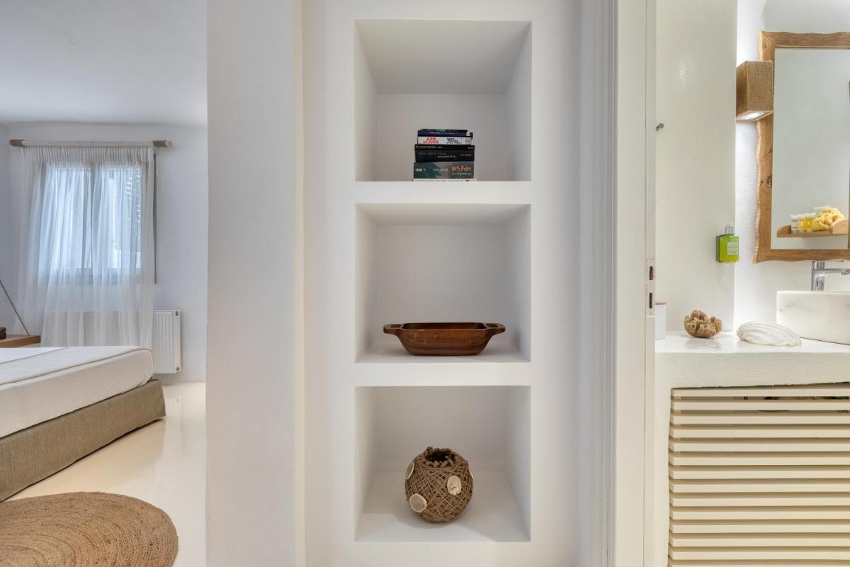 Amalgam Homes Paros