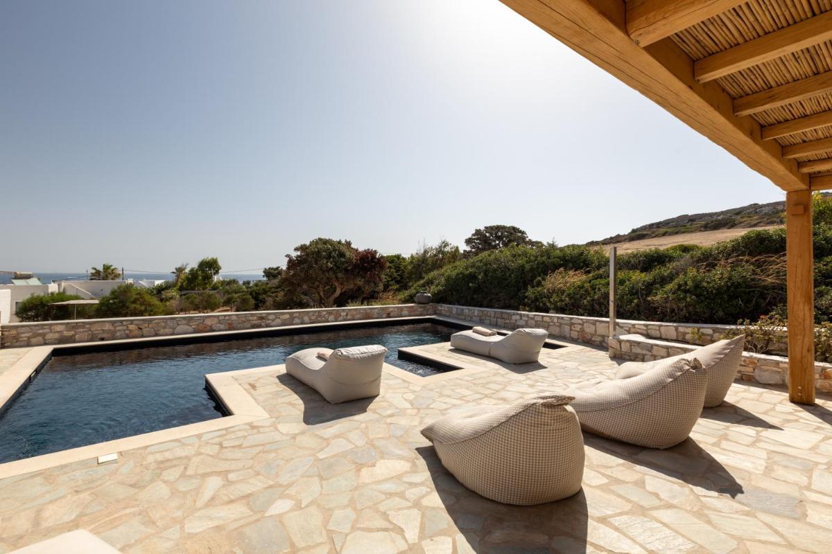 Amalgam Homes Paros