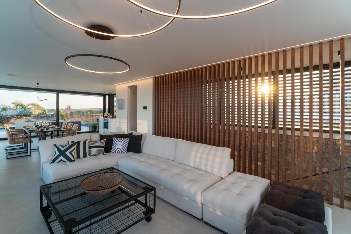 amara luxury villas
