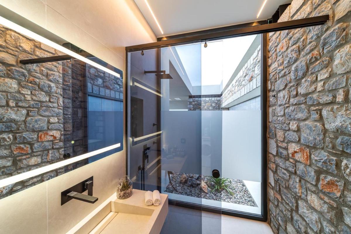amara luxury villas