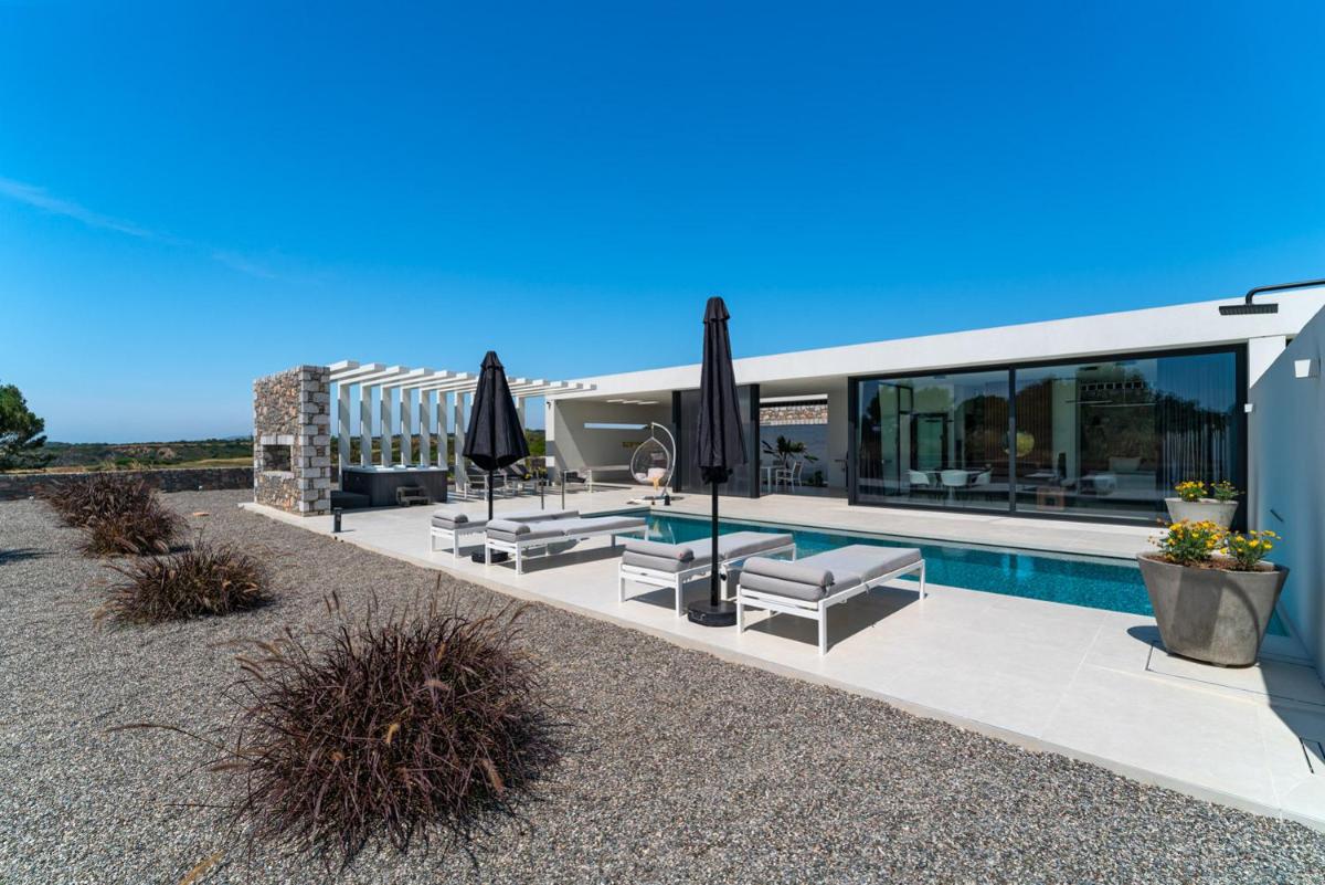 amara luxury villas