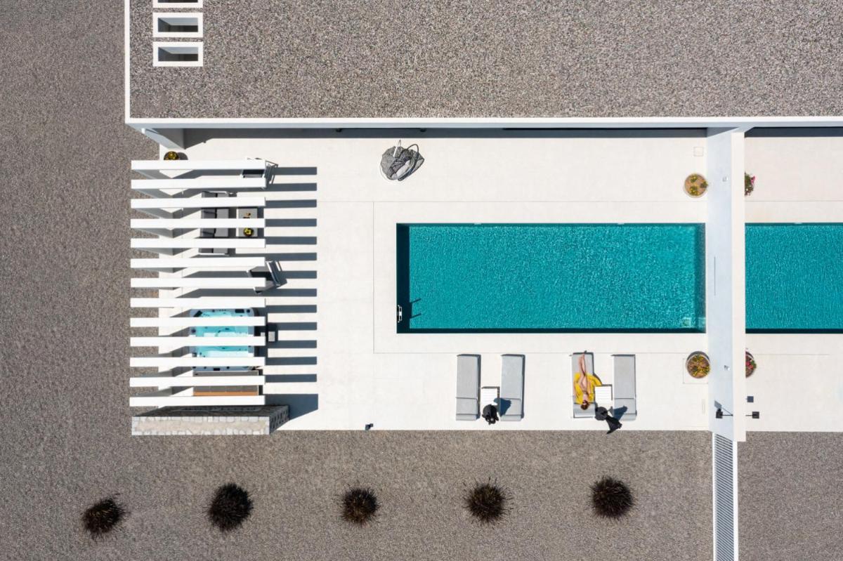 amara luxury villas