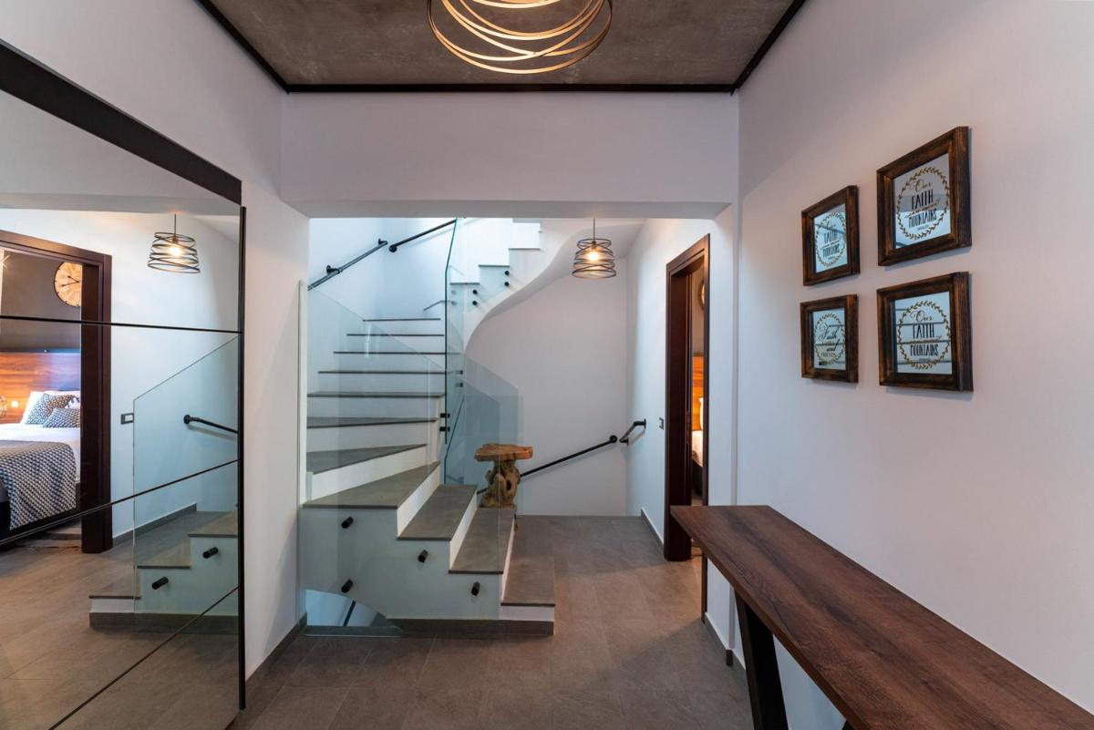 amara luxury villas