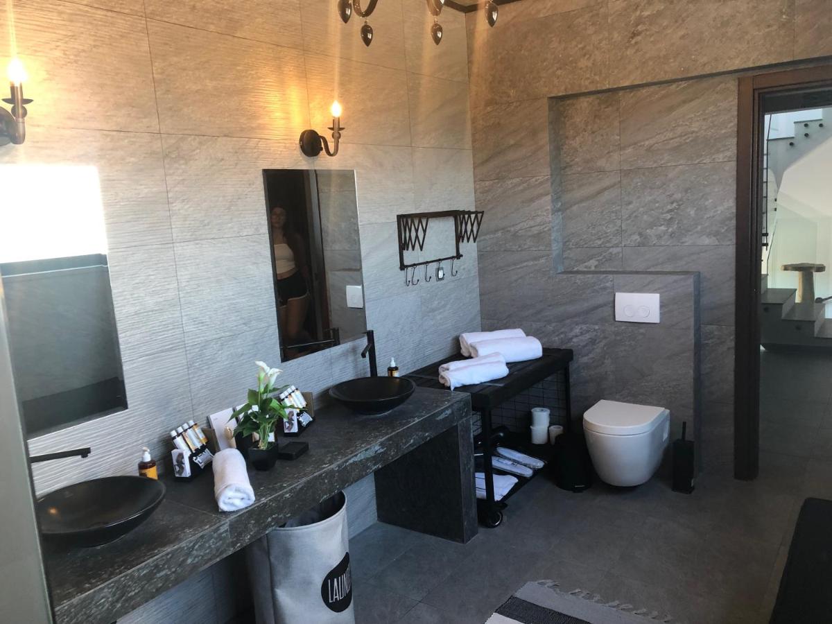 amara luxury villas