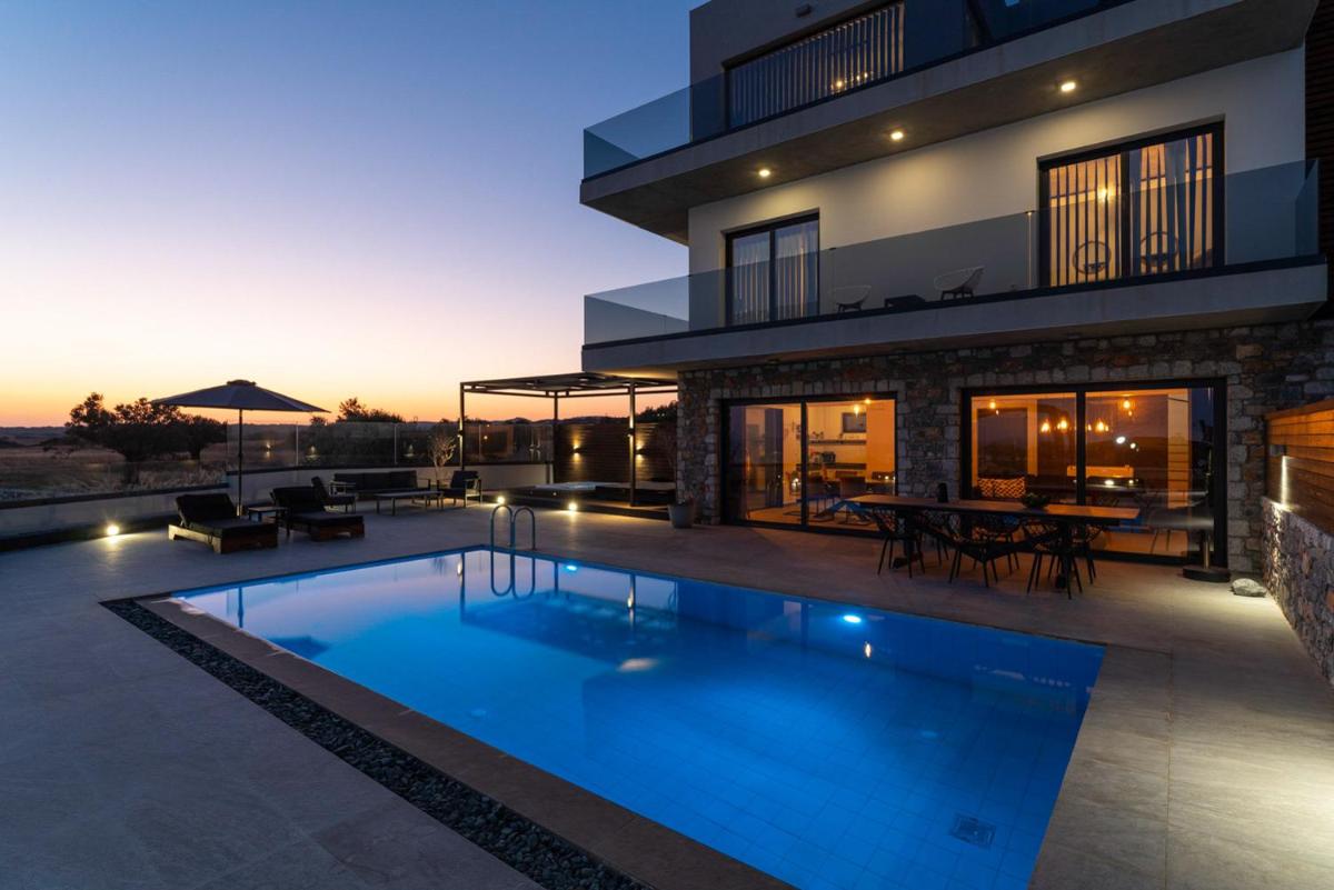 amara luxury villas