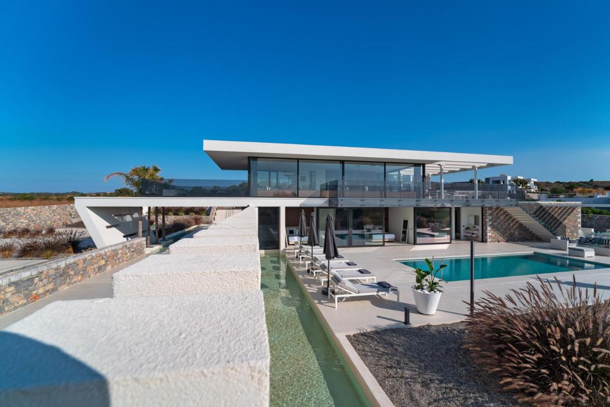 amara luxury villas