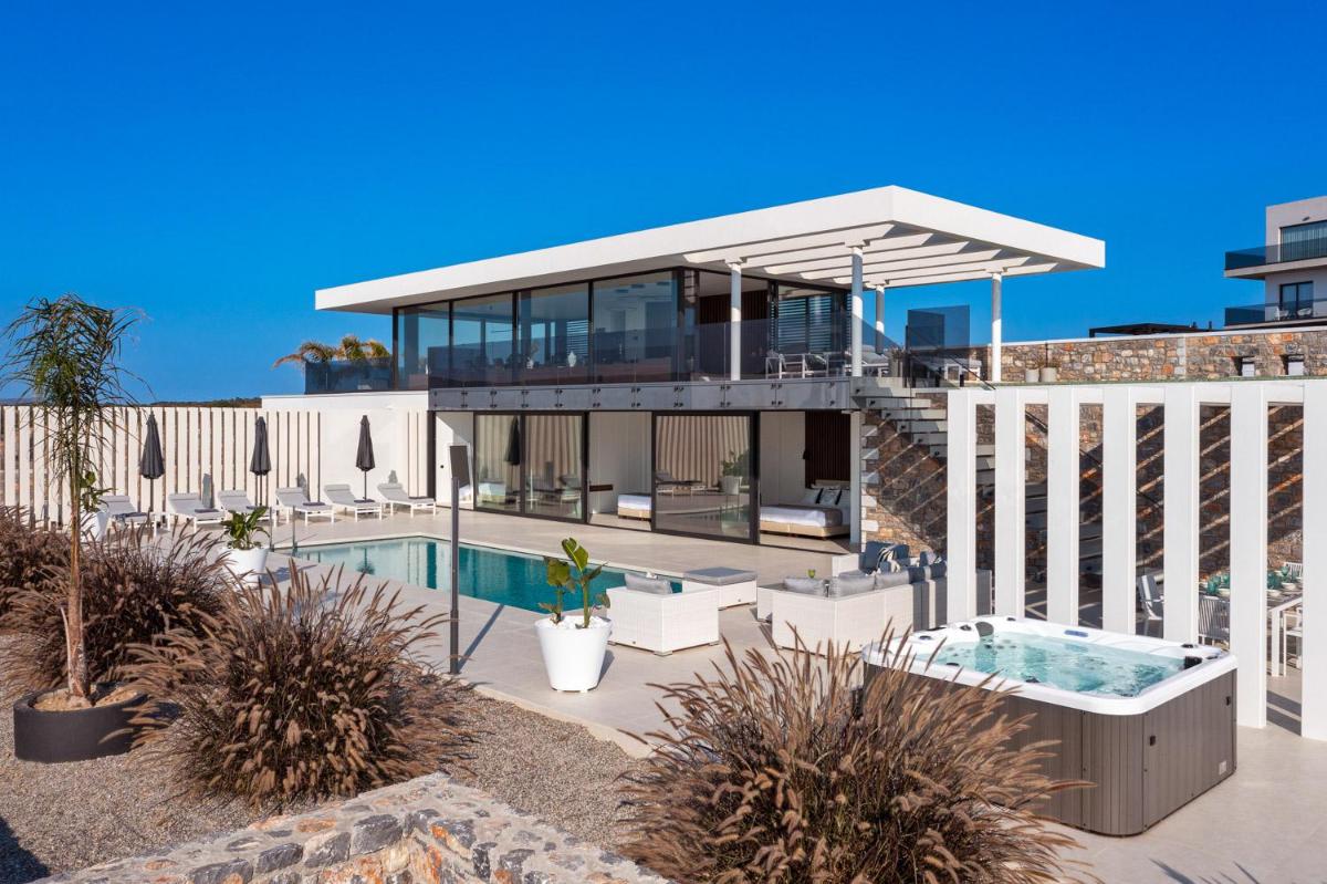 amara luxury villas