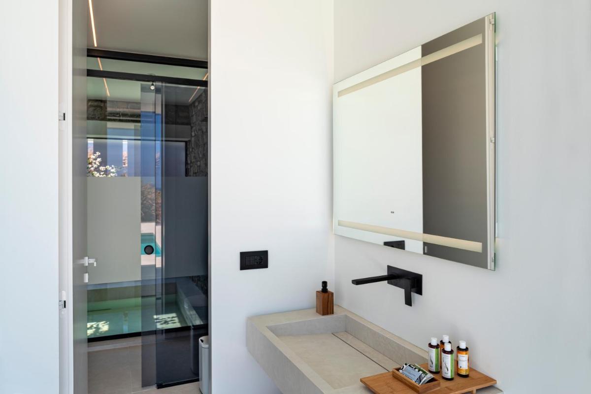 amara luxury villas
