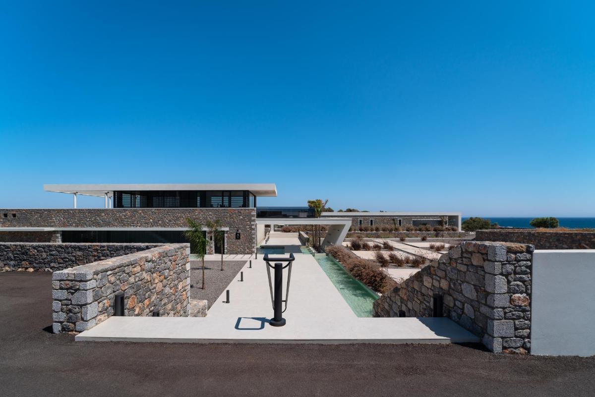 amara luxury villas