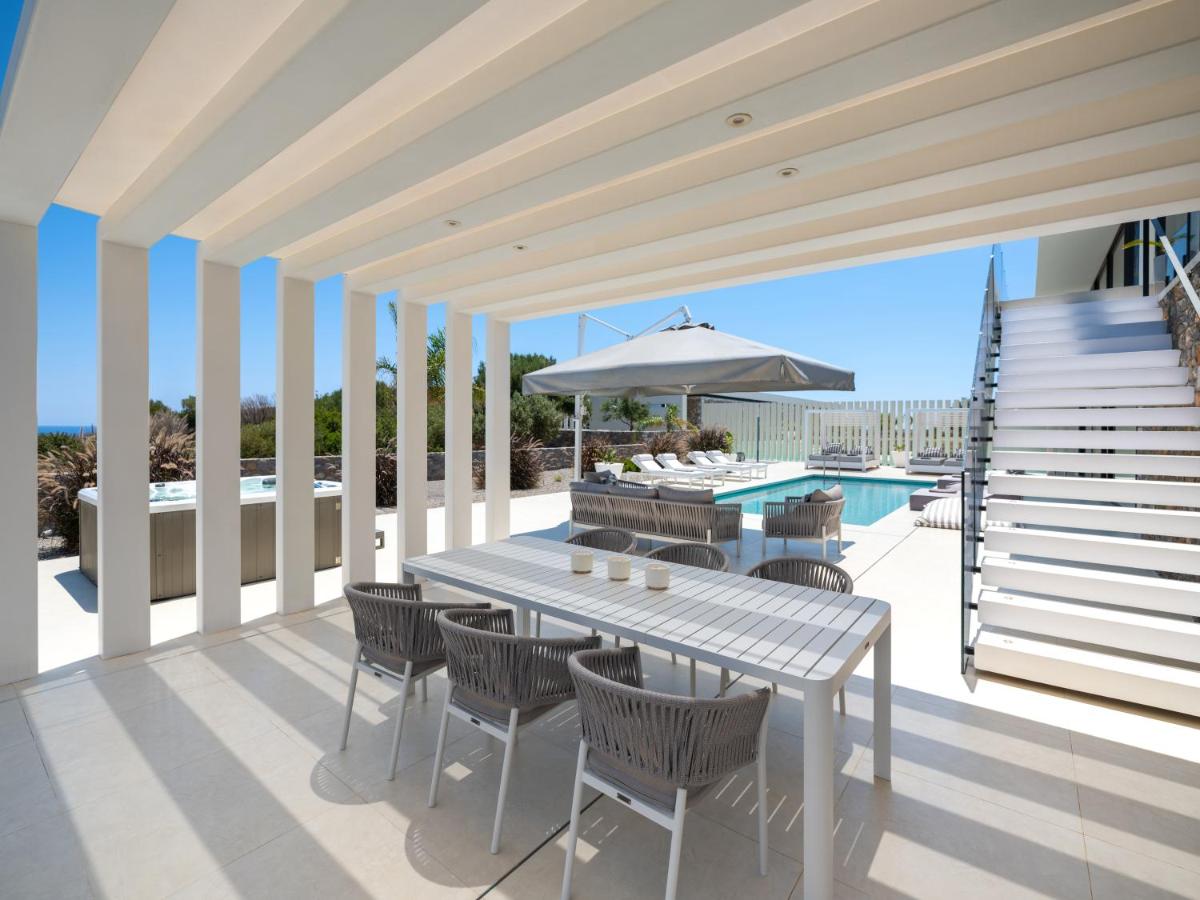 amara luxury villas